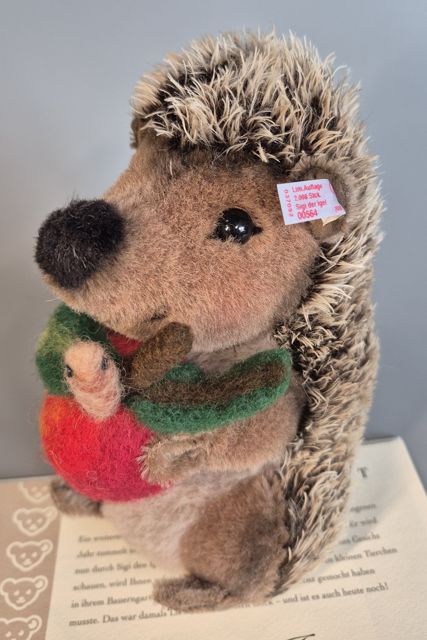Steiff Sigi der Igel, mit Musikspielwerk, 20cm, neuwertig, 2008, (037092) ARCHIV