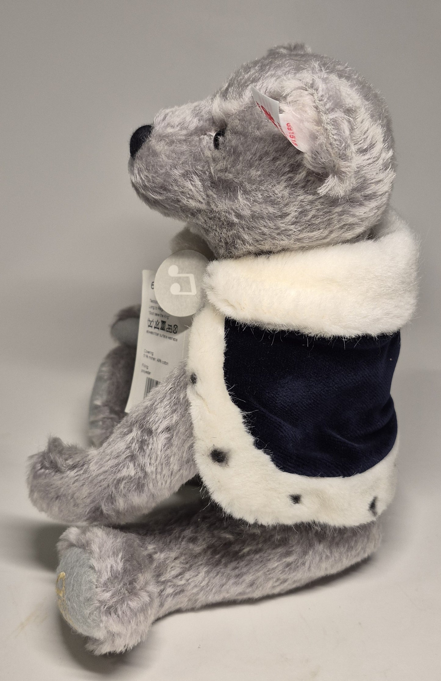 Steiff Long to Reign over us King Charles III Teddy, selten, lim. (2022)